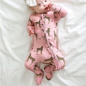 Posh Peanut Mara ruffled bamboo footie